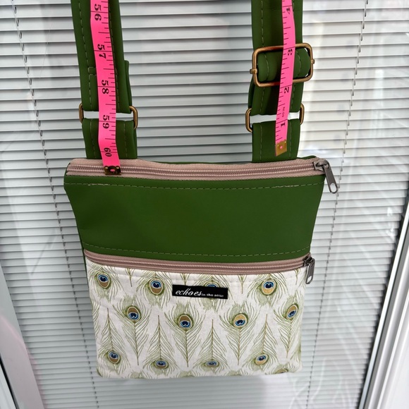 Vegan Crossbody Bag - upcycled - Cruelty Free - Picture 6 of 7